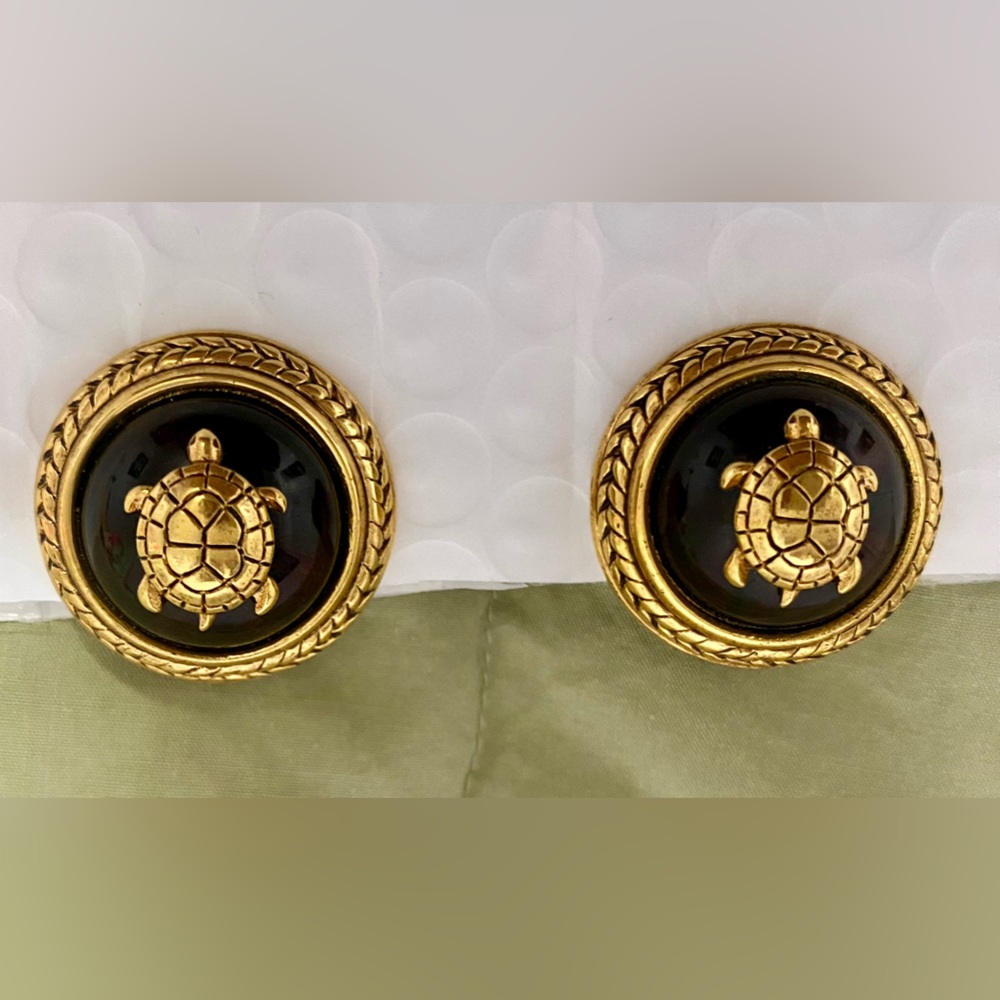 Joan Rivers Clip on Turtle and Costume Gold earrings